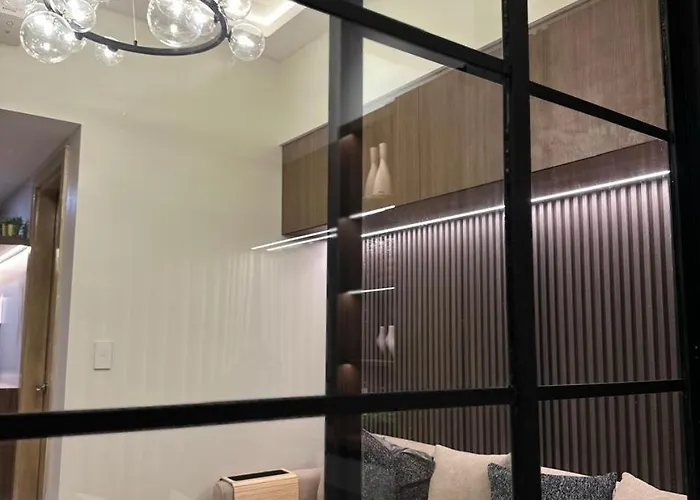 Luxury 3 At Park Mckinley West *