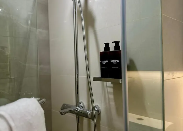 Luxury 3 At Park Mckinley West * Manila