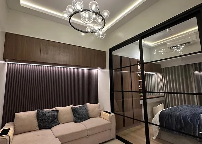 Luxury 3 At Park Mckinley West *